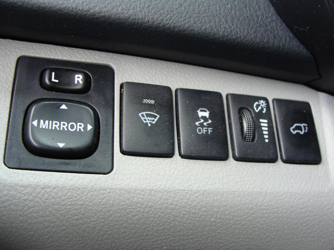 Toyota Highlander 4WD 4dr V6 (Natl) 2013