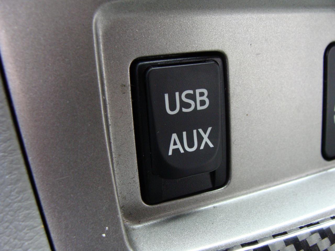 Toyota Highlander 4WD 4dr V6 (Natl) 2013