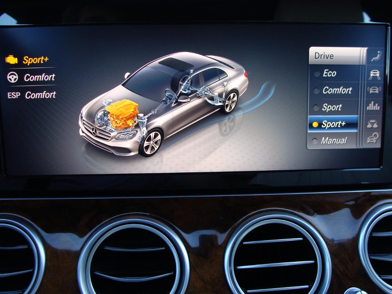 Mercedes-Benz E-Class E 300 4MATIC Sedan 2019