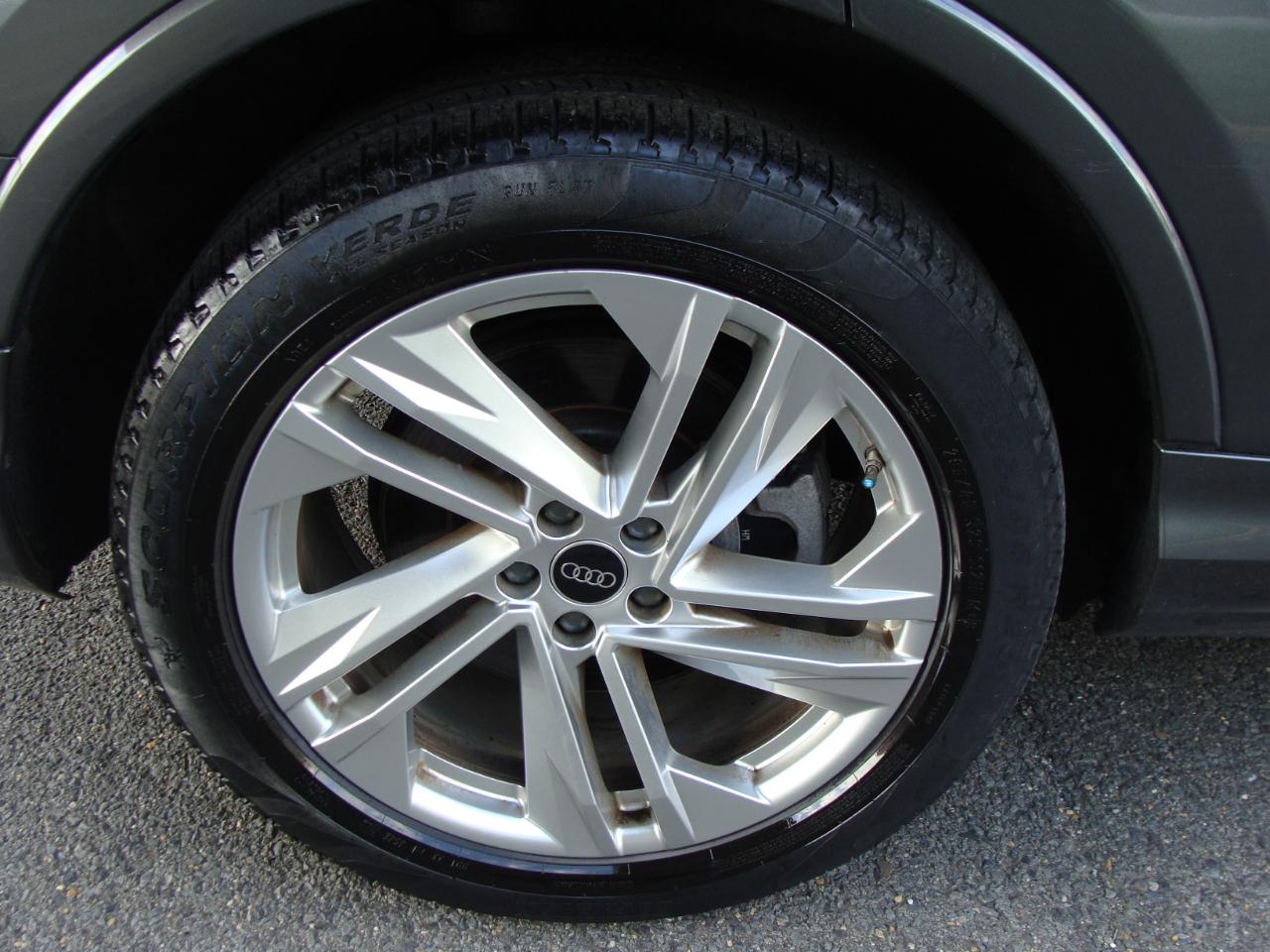 Audi Q7 Premium 45 TFSI quattro 2024