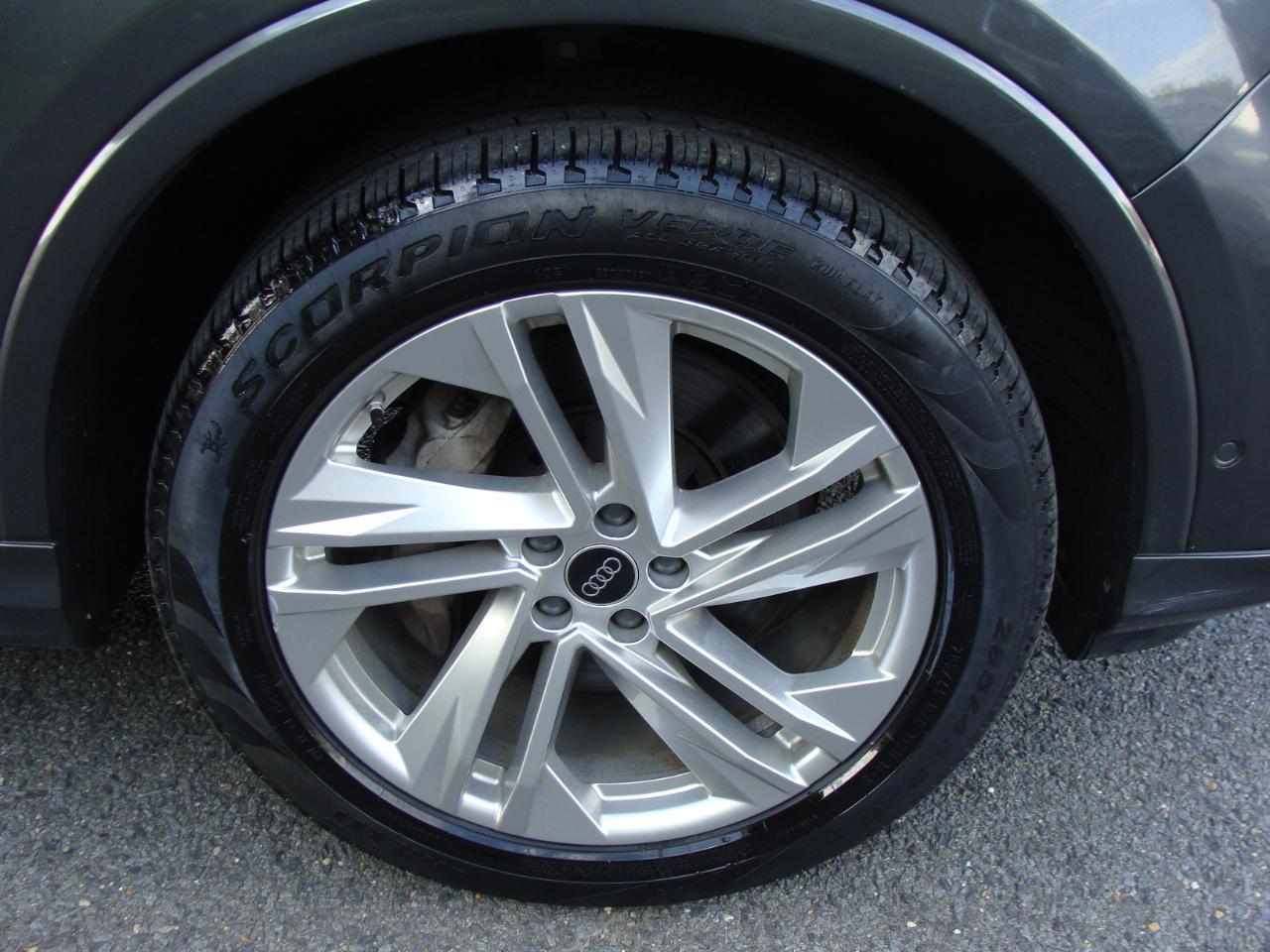 Audi Q7 Premium 45 TFSI quattro 2024
