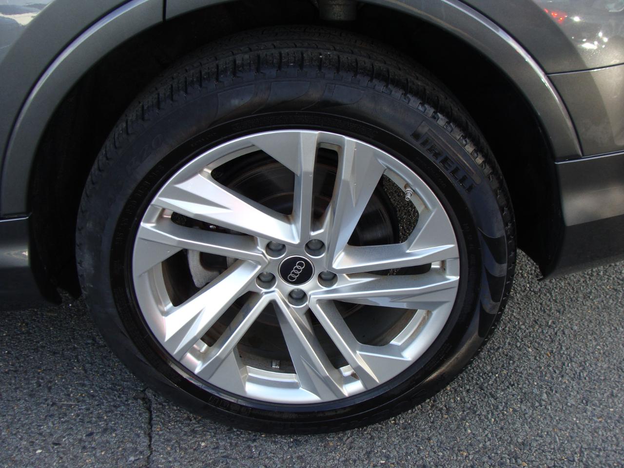 Audi Q7 Premium 45 TFSI quattro 2024
