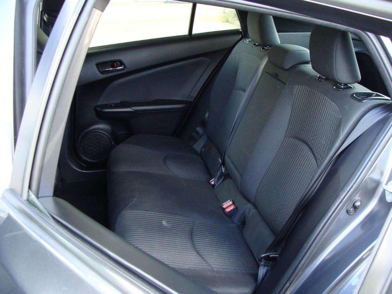 Toyota Prius 5dr HB Two (Natl) 2016