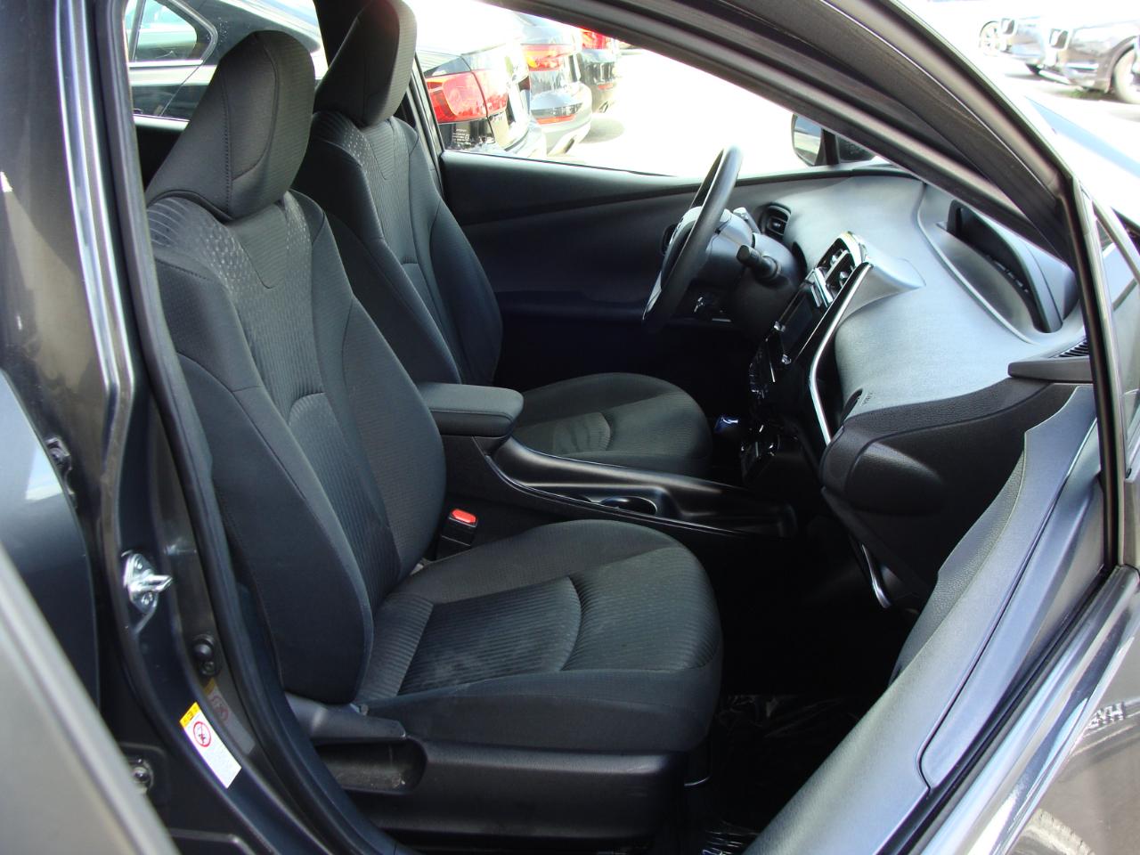 Toyota Prius 5dr HB Two (Natl) 2016