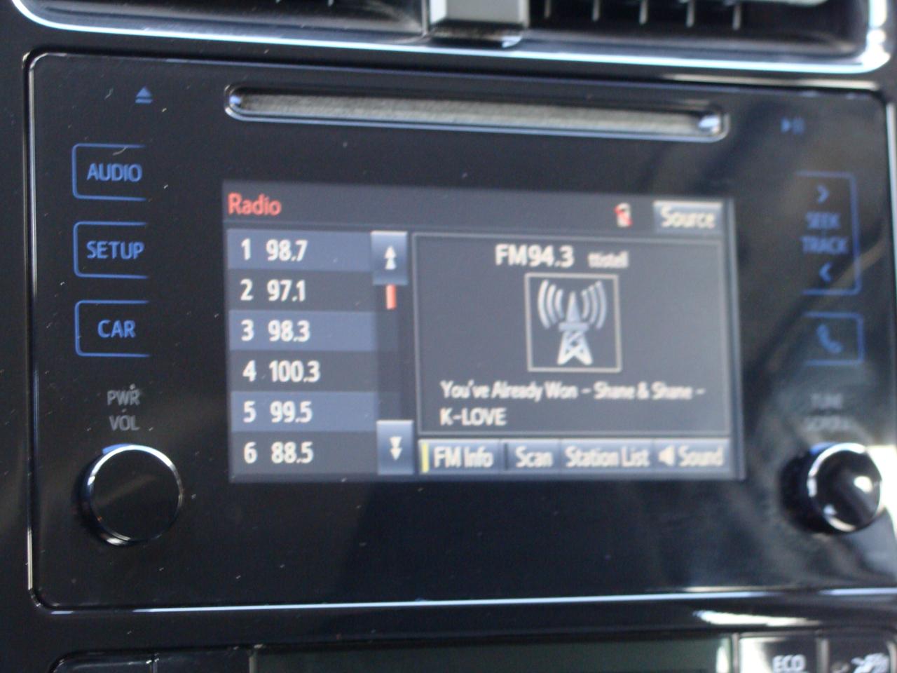 Toyota Prius 5dr HB Two (Natl) 2016