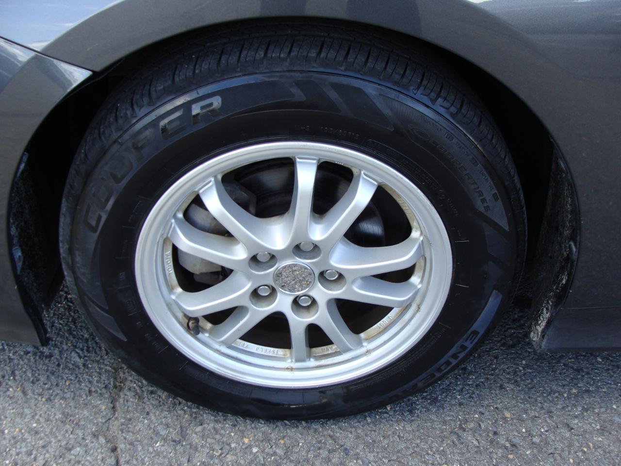 Toyota Prius 5dr HB Two (Natl) 2016