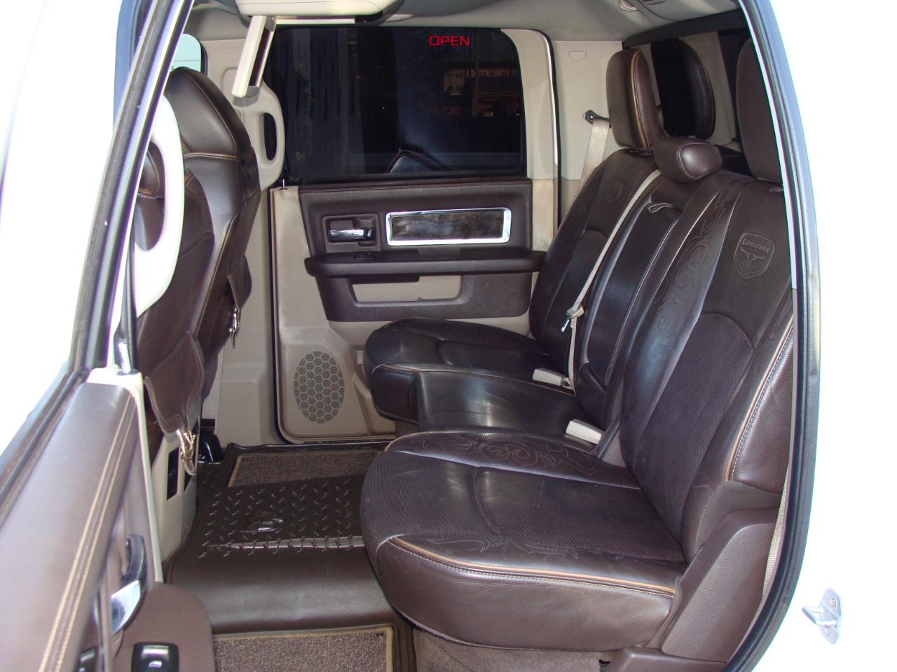 RAM 2500 4WD Crew Cab 169" Laramie Longhorn Edition 2011