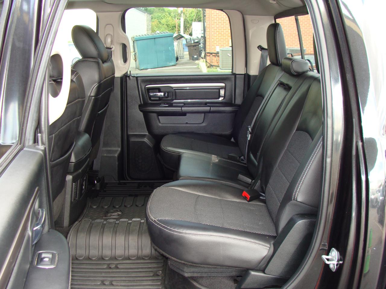 RAM 1500 Night 4x4 Crew Cab 5'7" Box *Ltd Avail* 2018