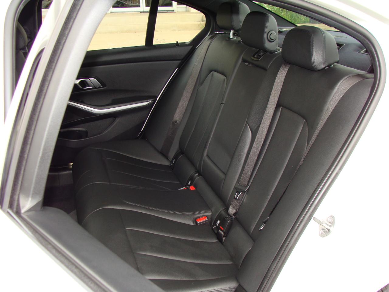 BMW 3 Series 330i xDrive Sedan 2019