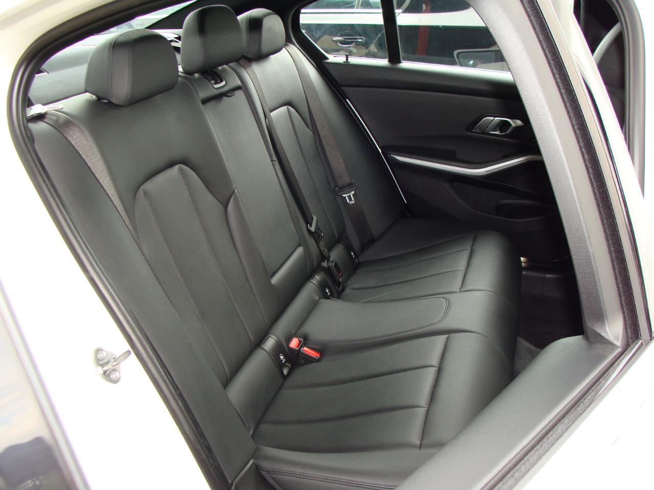 BMW 3 Series 330i xDrive Sedan 2019
