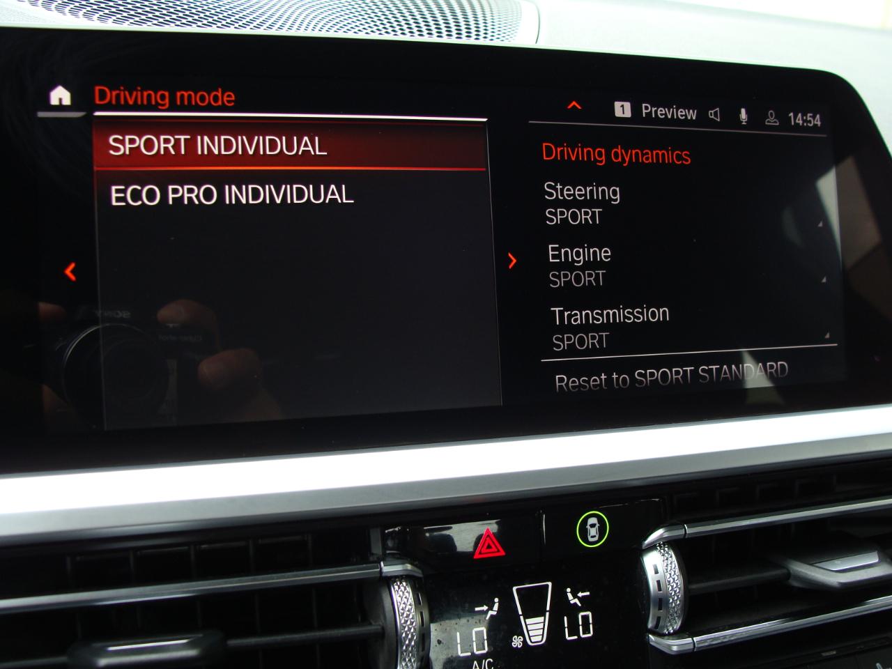 BMW 3 Series 330i xDrive Sedan 2019