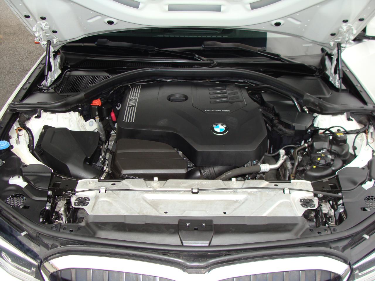 BMW 3 Series 330i xDrive Sedan 2019