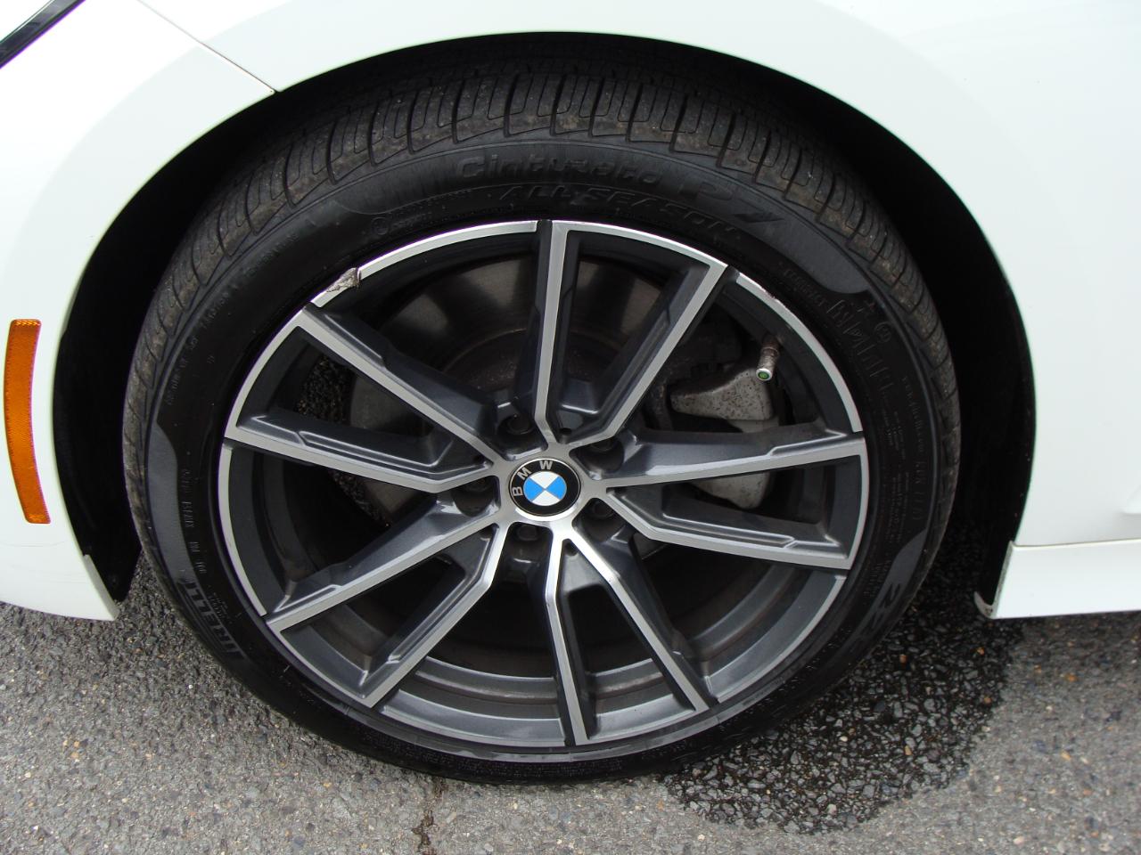 BMW 3 Series 330i xDrive Sedan 2019