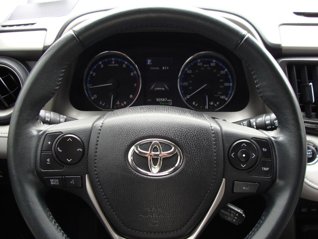 Toyota RAV4 AWD 4dr Limited (Natl) 2016