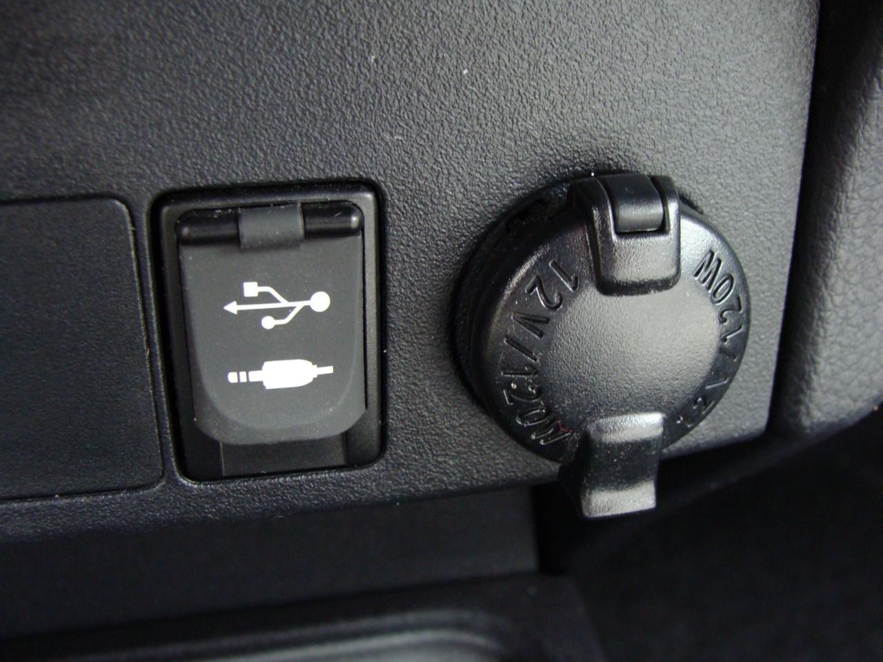 Toyota RAV4 AWD 4dr Limited (Natl) 2016
