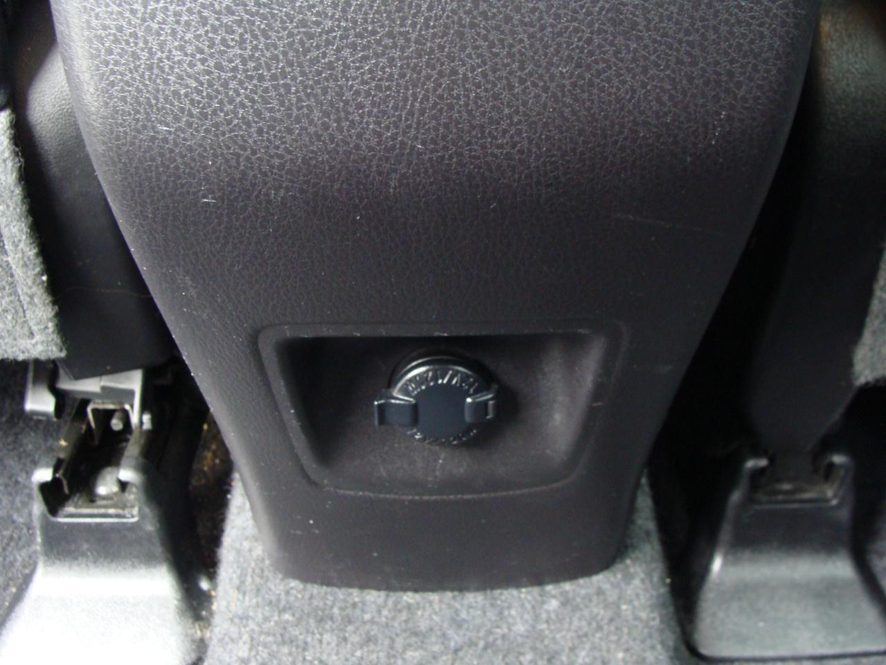 Toyota RAV4 AWD 4dr Limited (Natl) 2016