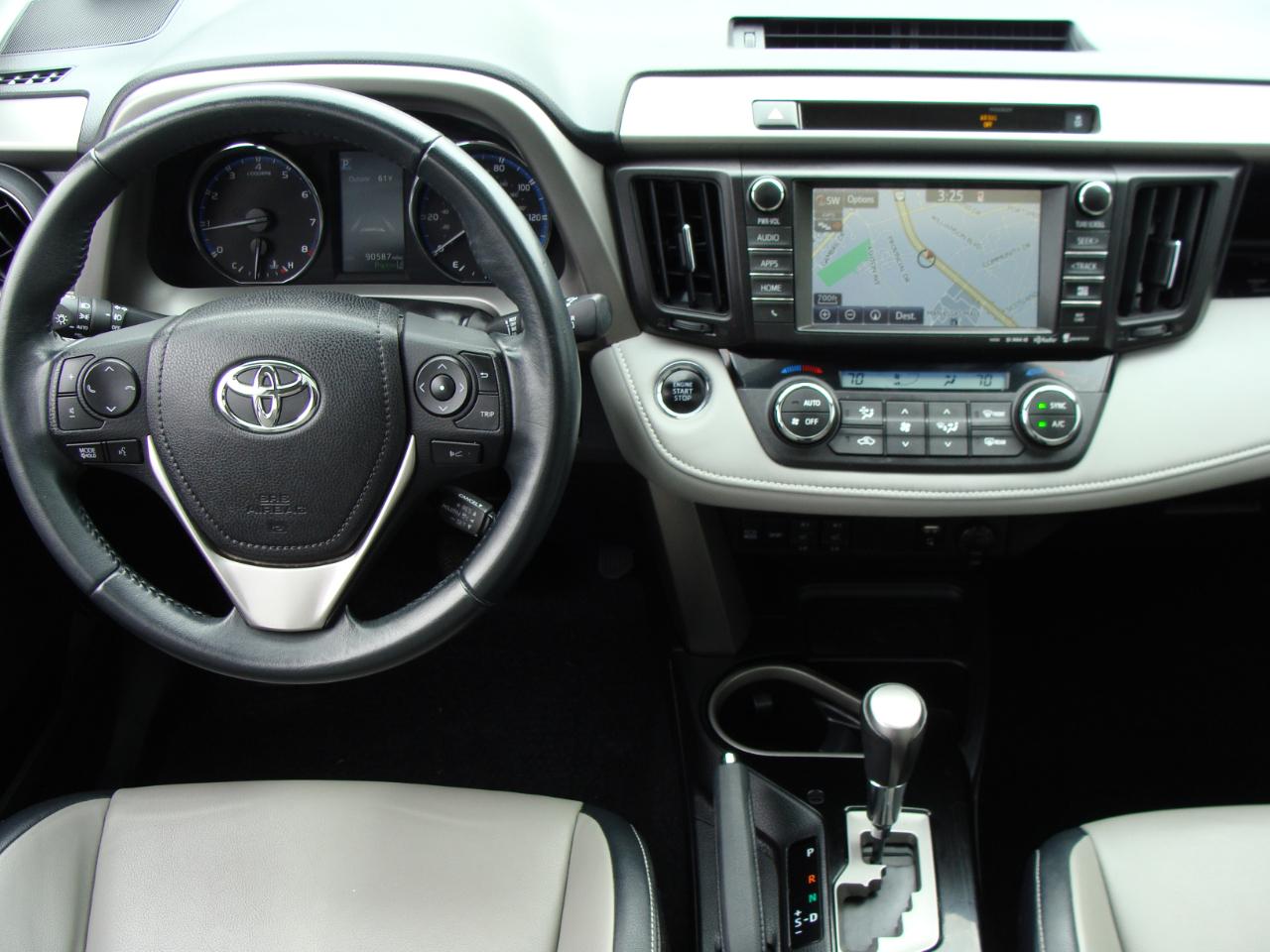 Toyota RAV4 AWD 4dr Limited (Natl) 2016