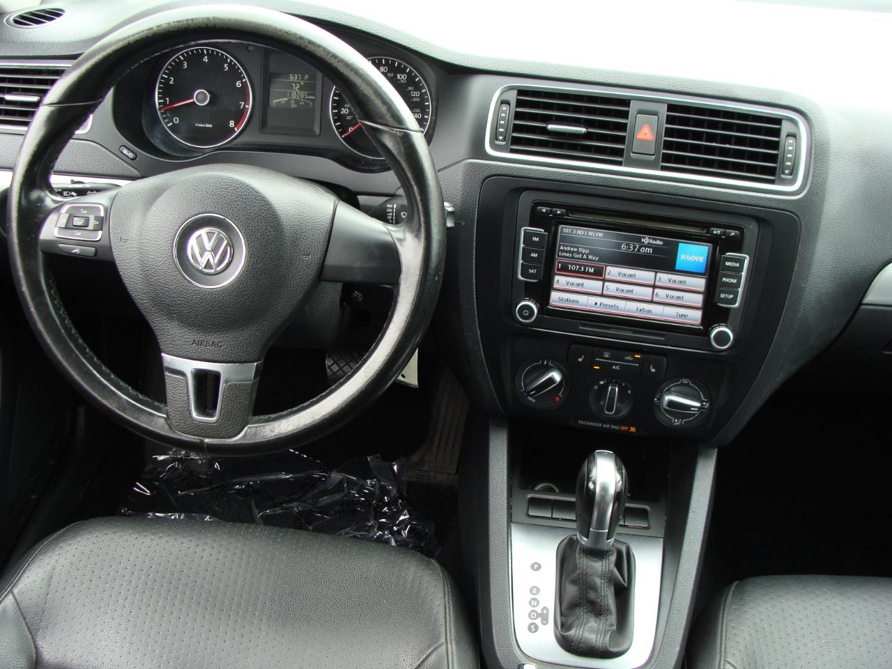 Volkswagen Jetta Sedan 4dr Auto SE PZEV 2013