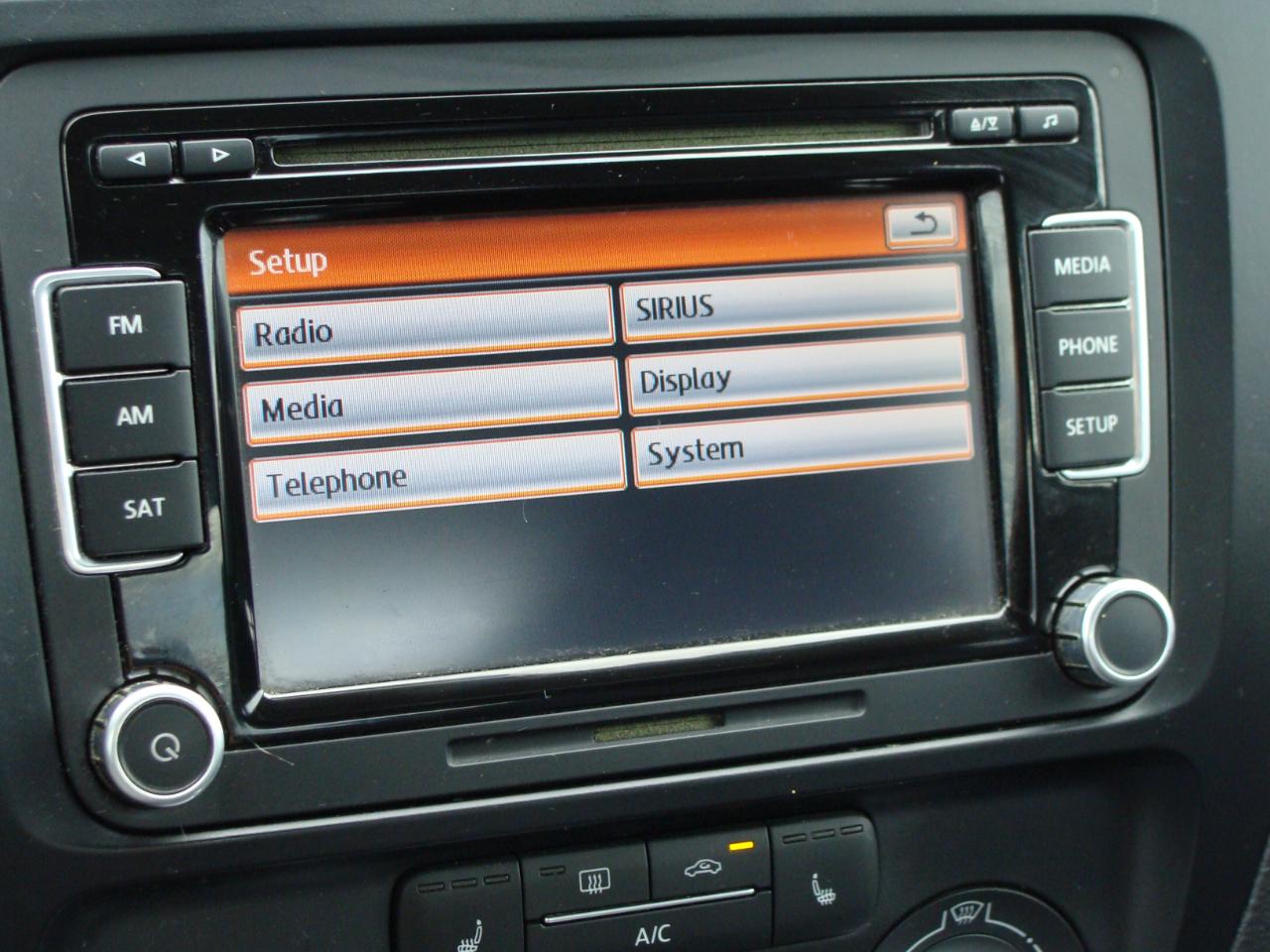 Volkswagen Jetta Sedan 4dr Auto SE PZEV 2013