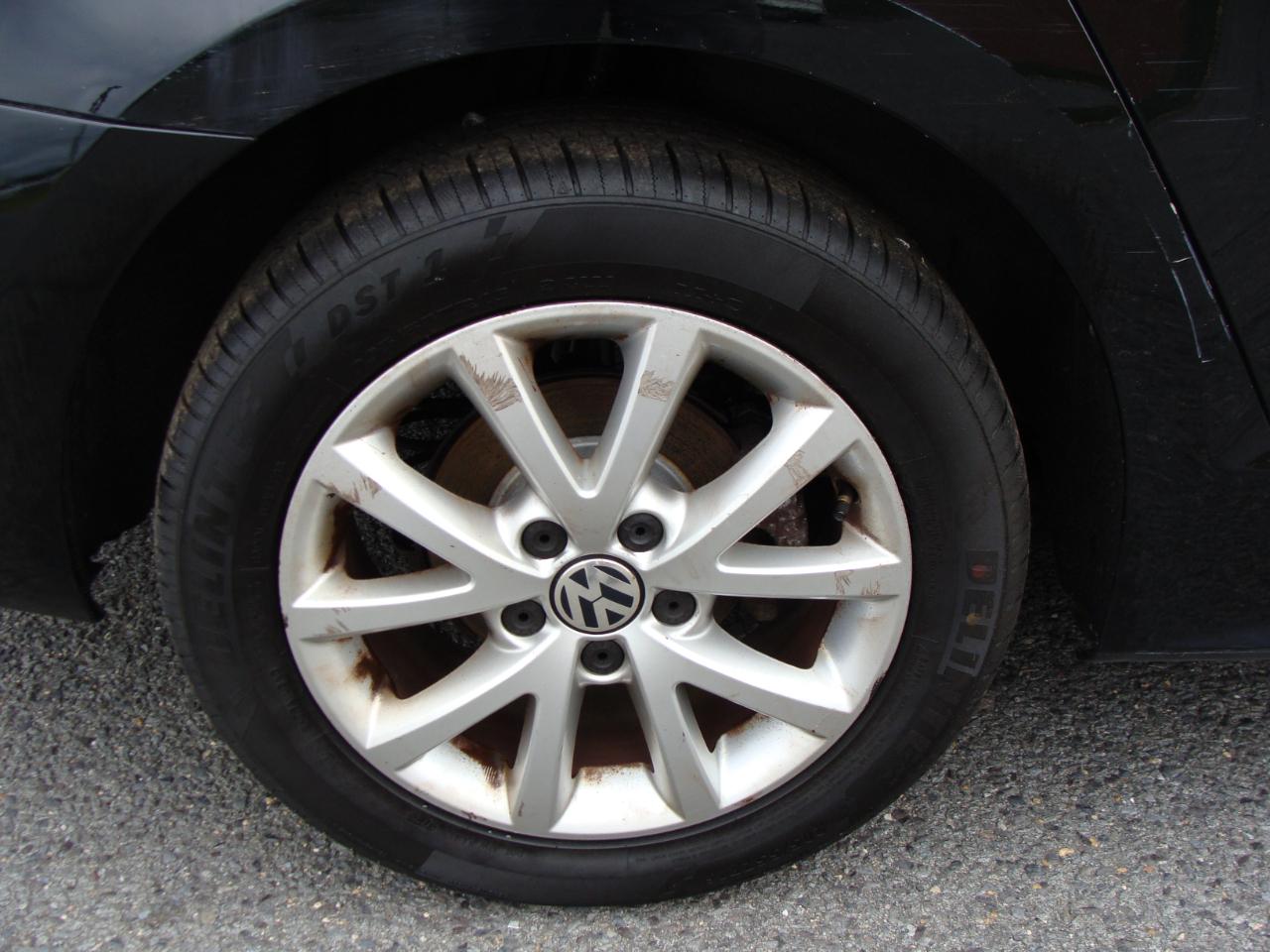 Volkswagen Jetta Sedan 4dr Auto SE PZEV 2013