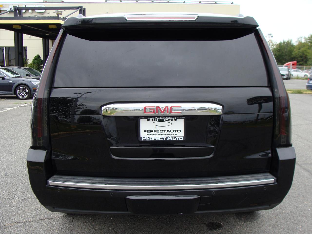 GMC Yukon XL 4WD 4dr Denali 2015