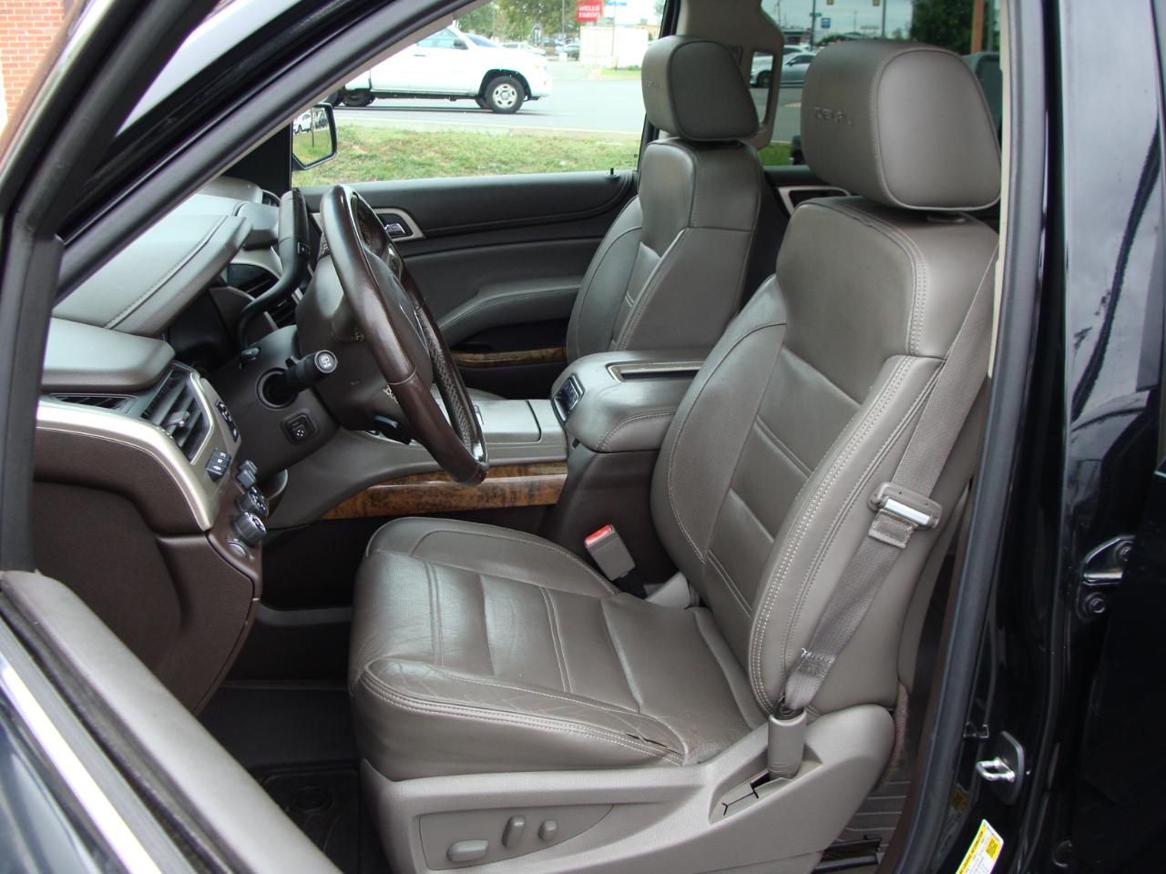 GMC Yukon XL 4WD 4dr Denali 2015