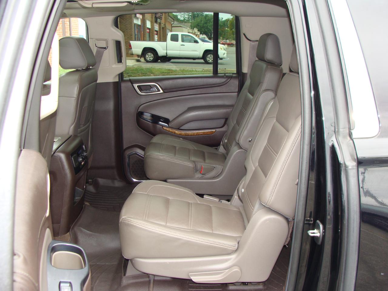 GMC Yukon XL 4WD 4dr Denali 2015