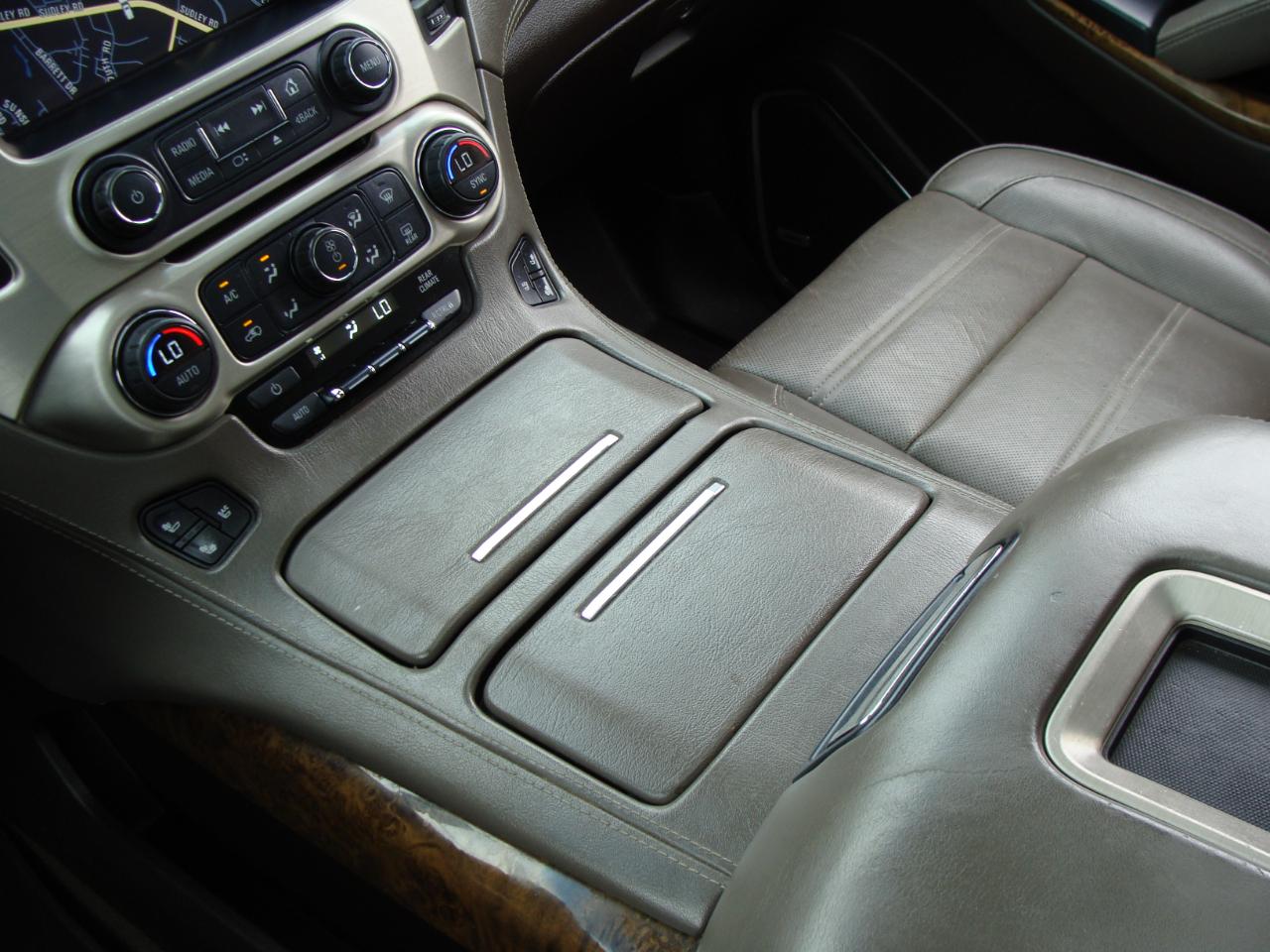 GMC Yukon XL 4WD 4dr Denali 2015