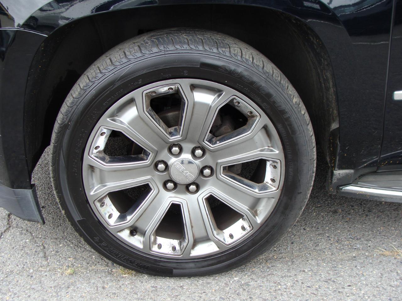 GMC Yukon XL 4WD 4dr Denali 2015