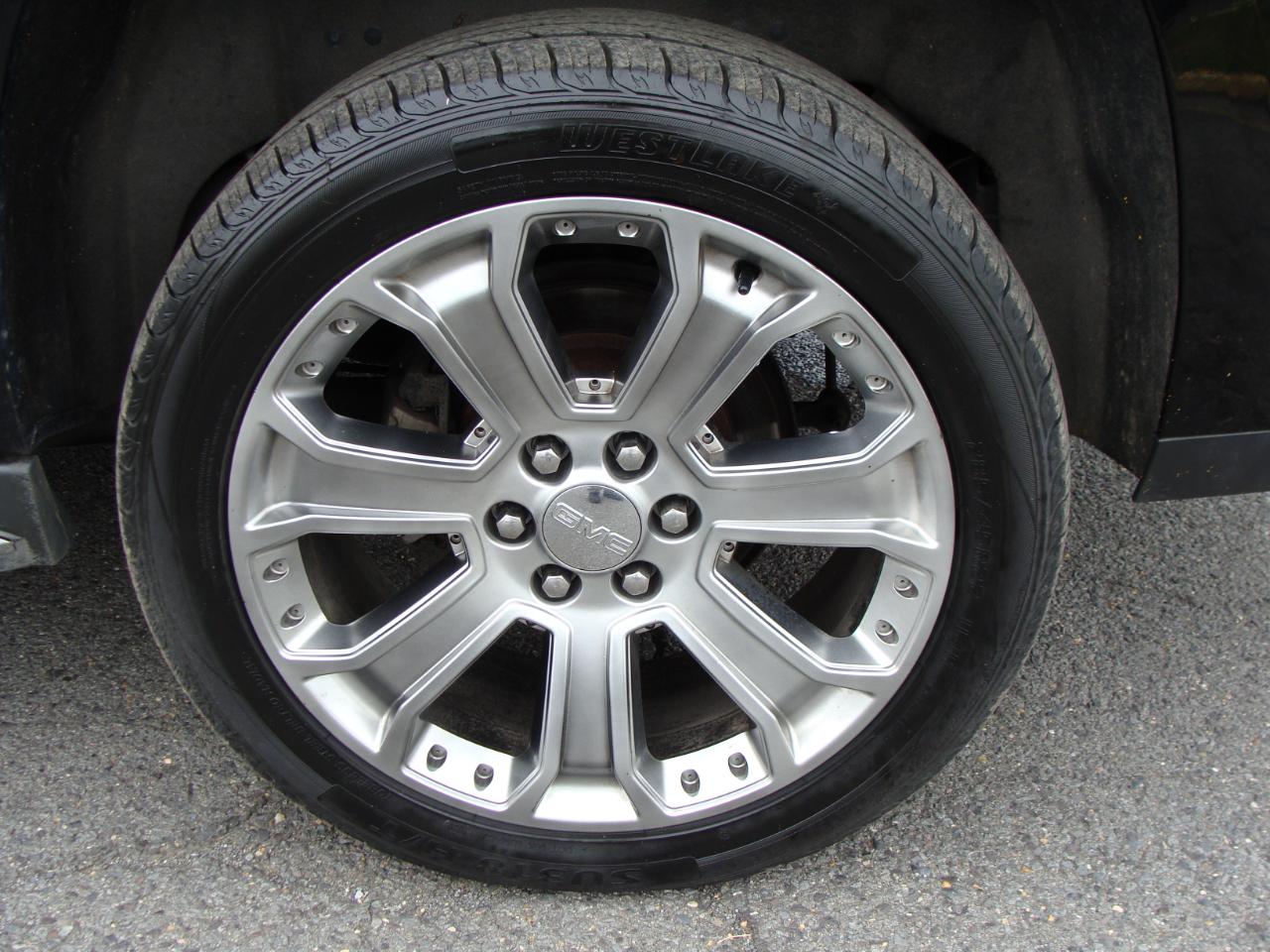 GMC Yukon XL 4WD 4dr Denali 2015