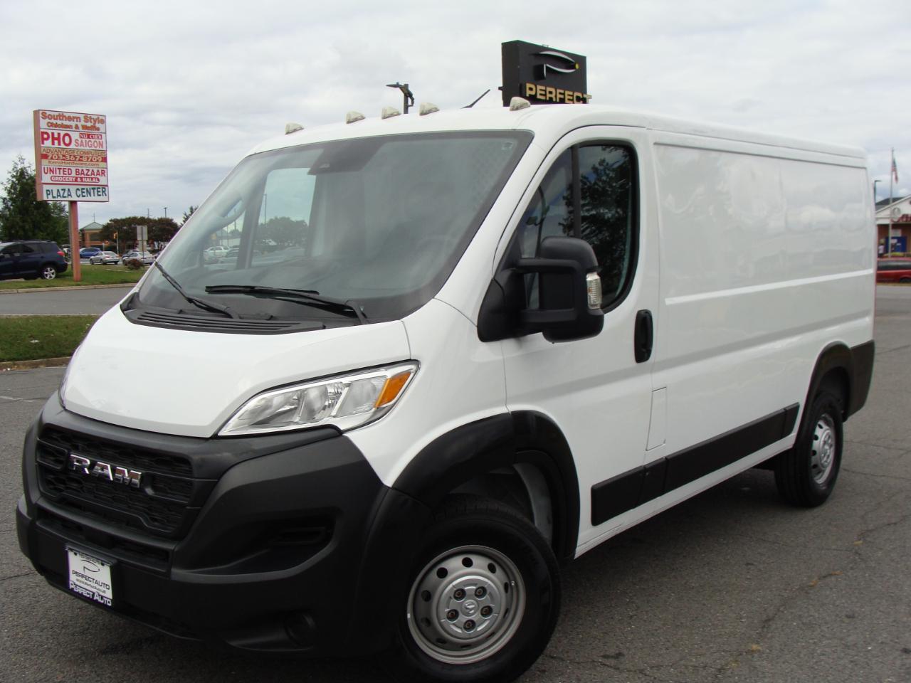 RAM ProMaster Cargo Van 2500 Low Roof 136" WB 2023