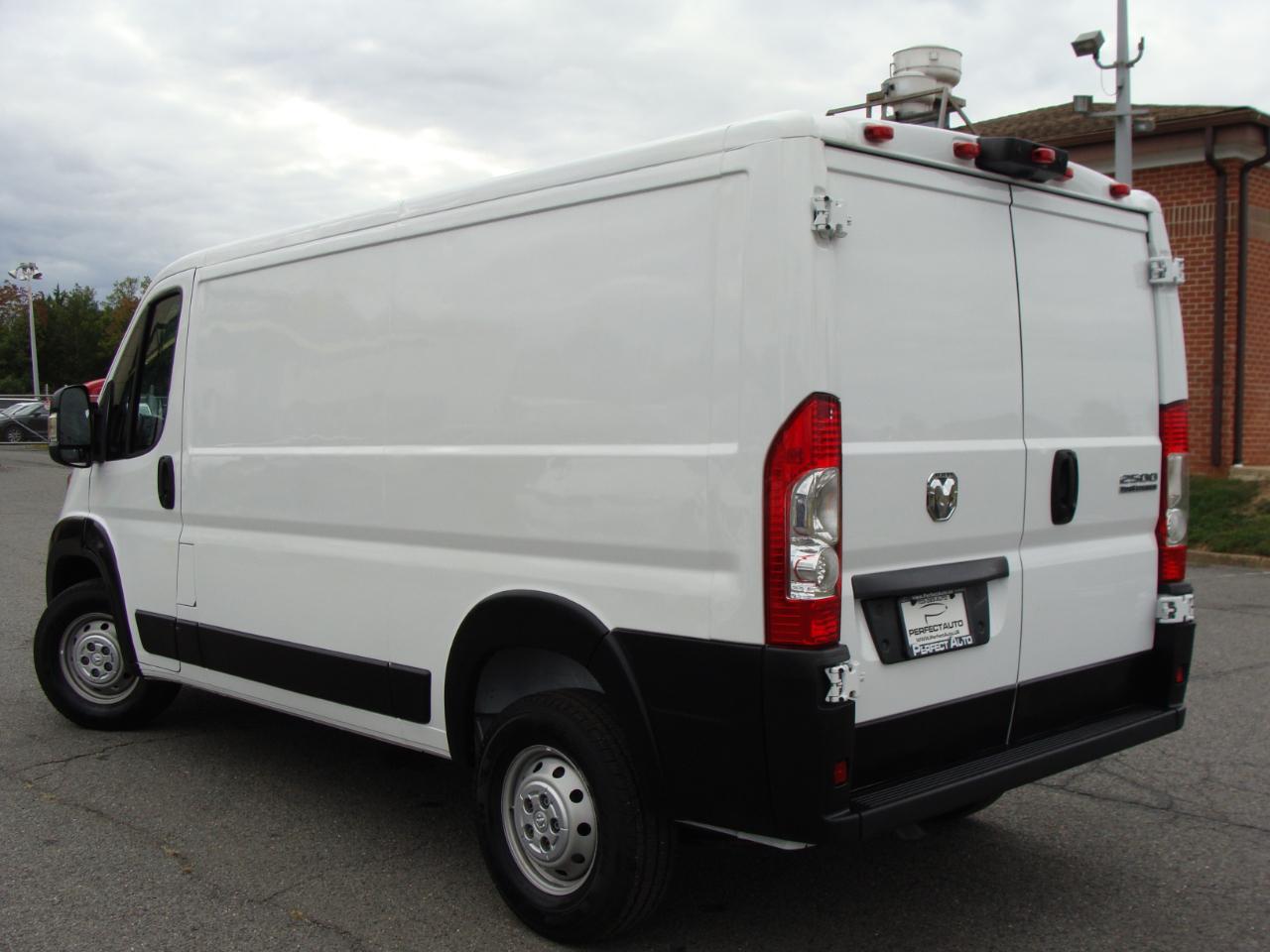 RAM ProMaster Cargo Van 2500 Low Roof 136" WB 2023