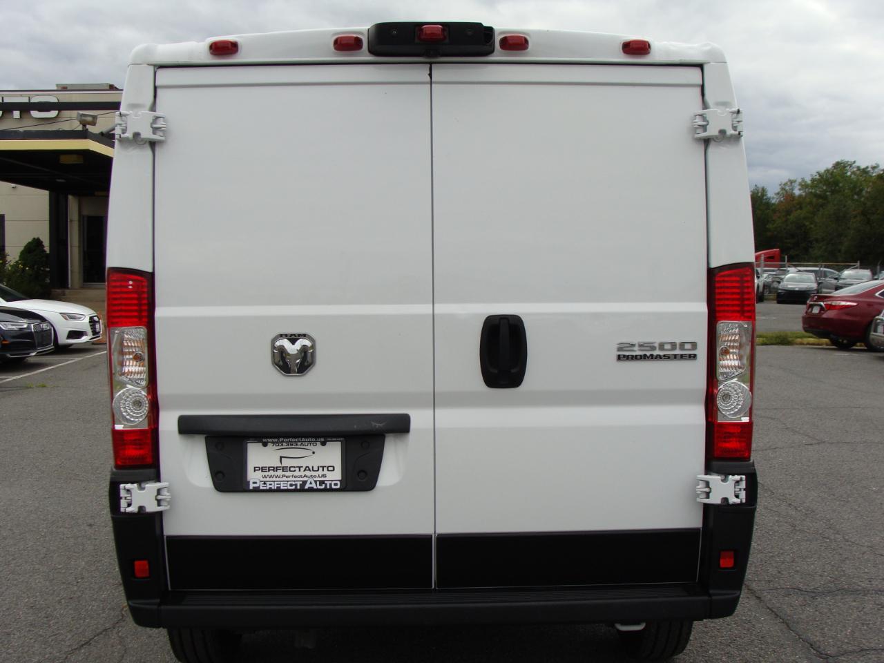 RAM ProMaster Cargo Van 2500 Low Roof 136" WB 2023