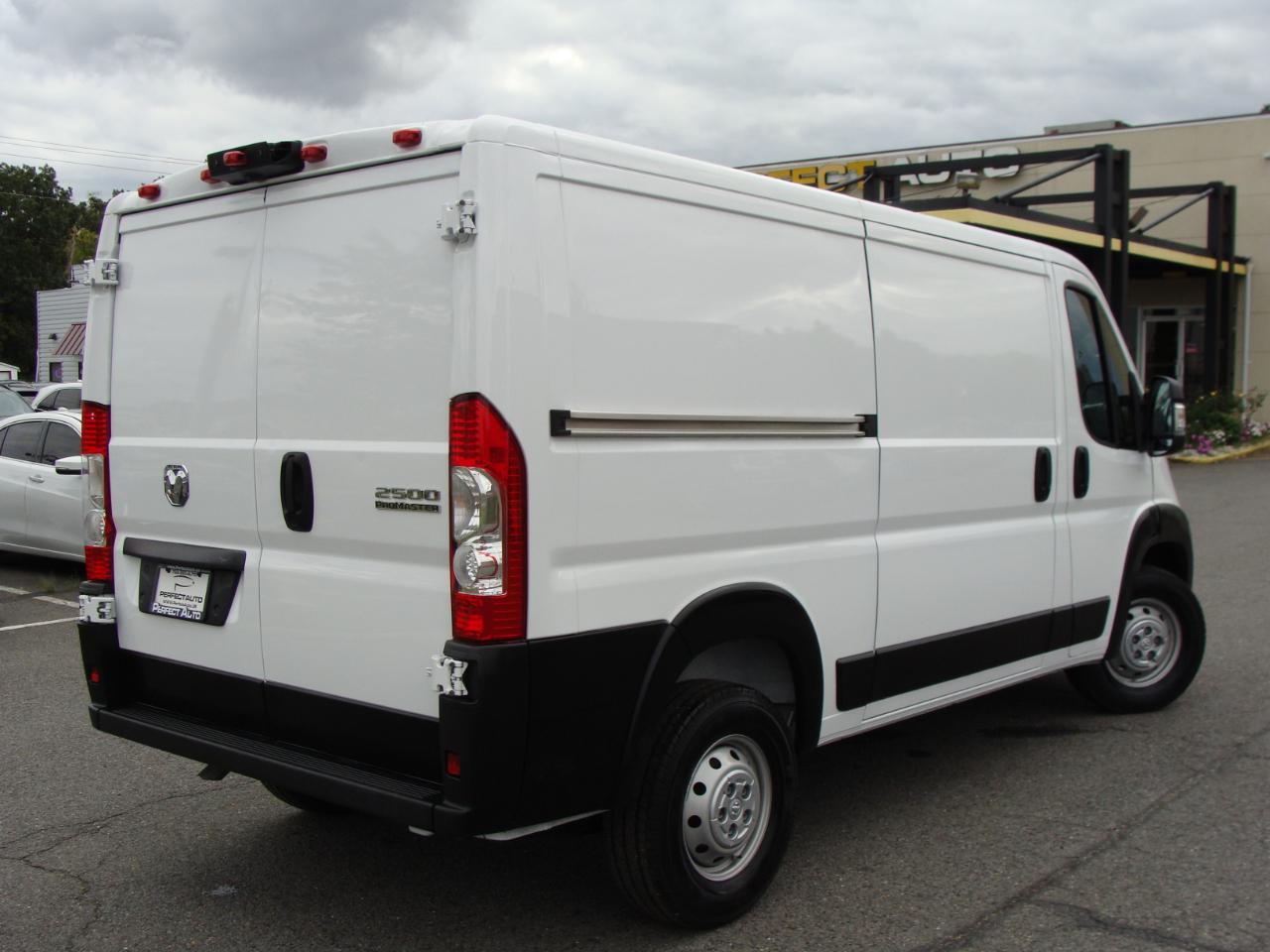 RAM ProMaster Cargo Van 2500 Low Roof 136" WB 2023