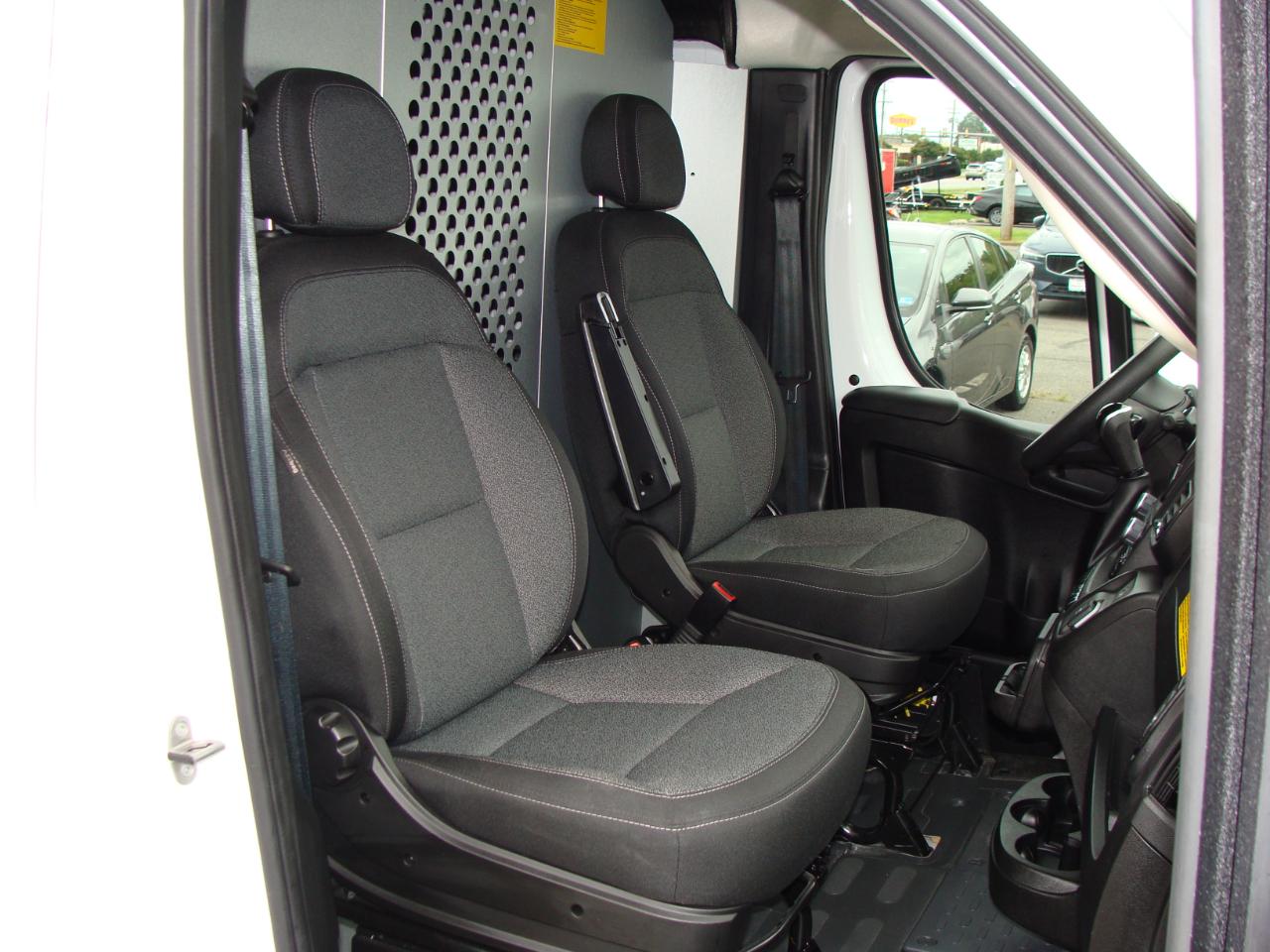 RAM ProMaster Cargo Van 2500 Low Roof 136" WB 2023