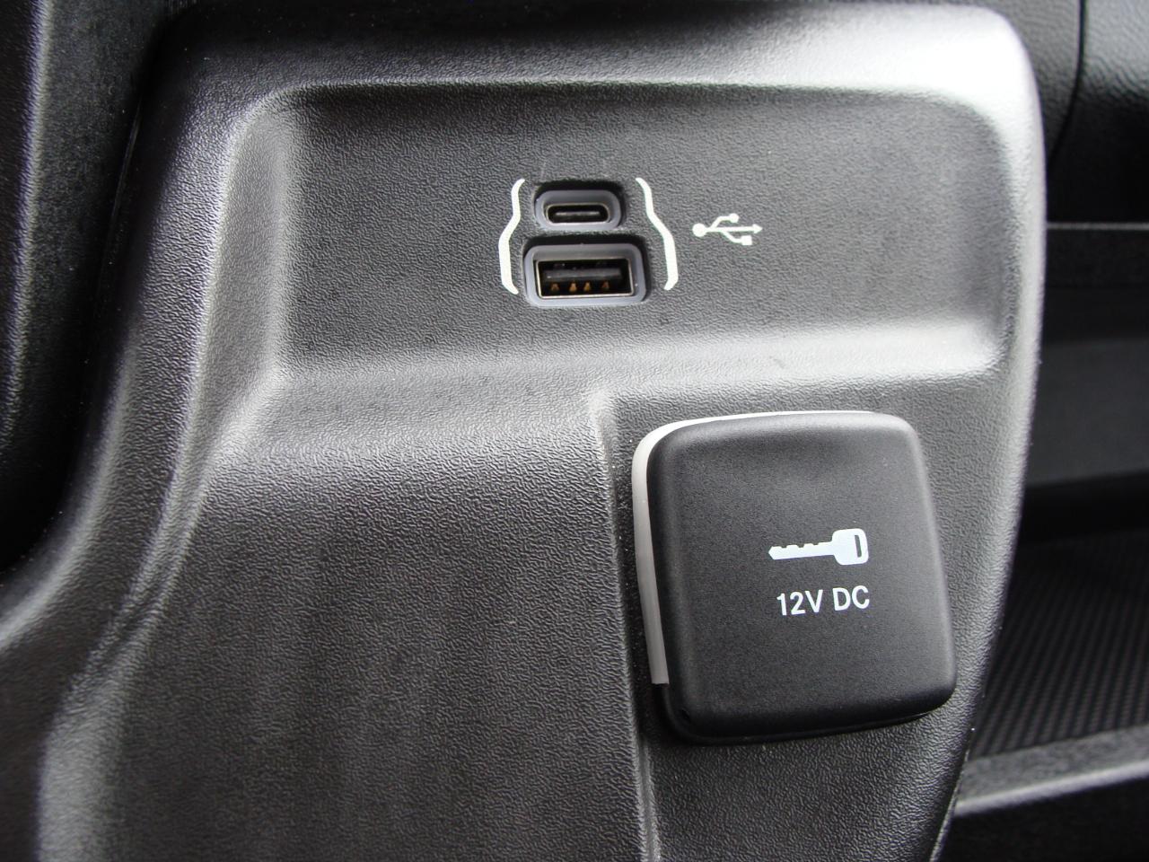RAM ProMaster Cargo Van 2500 Low Roof 136" WB 2023