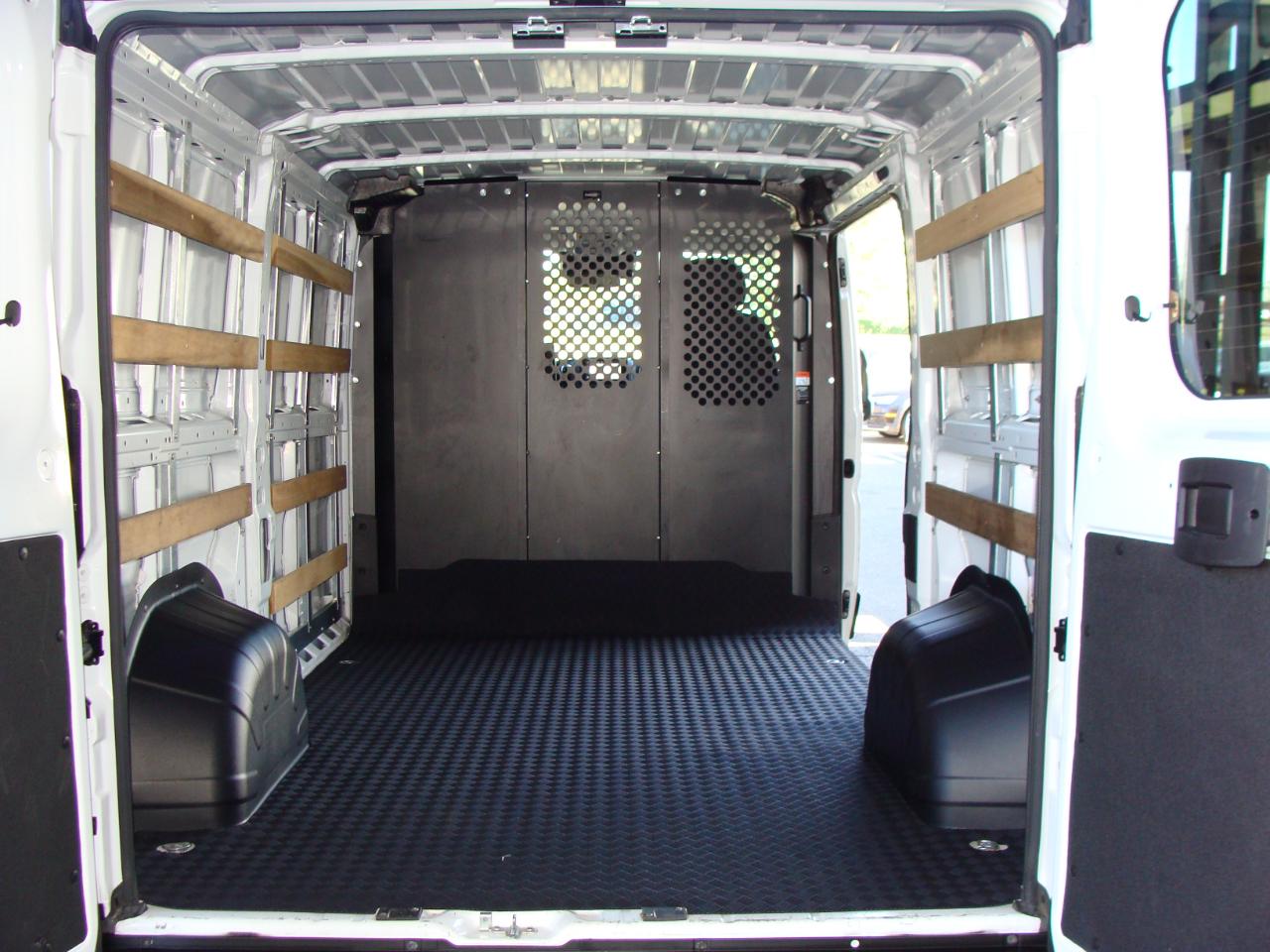 RAM ProMaster Cargo Van Tradesman 2500 Low Roof 136" WB w/Pass Seat 2025
