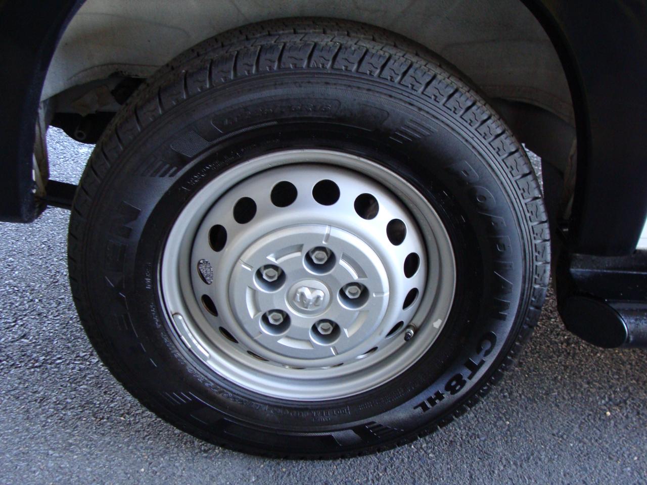 RAM ProMaster Cargo Van Tradesman 2500 Low Roof 136" WB w/Pass Seat 2025