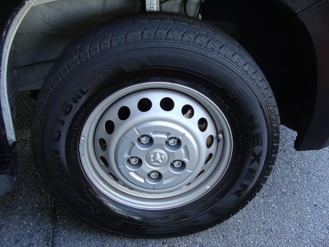 RAM ProMaster Cargo Van Tradesman 2500 Low Roof 136" WB w/Pass Seat 2025