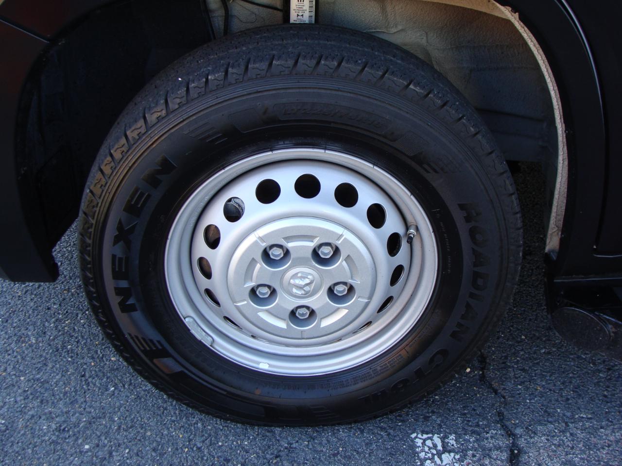 RAM ProMaster Cargo Van Tradesman 2500 Low Roof 136" WB w/Pass Seat 2025