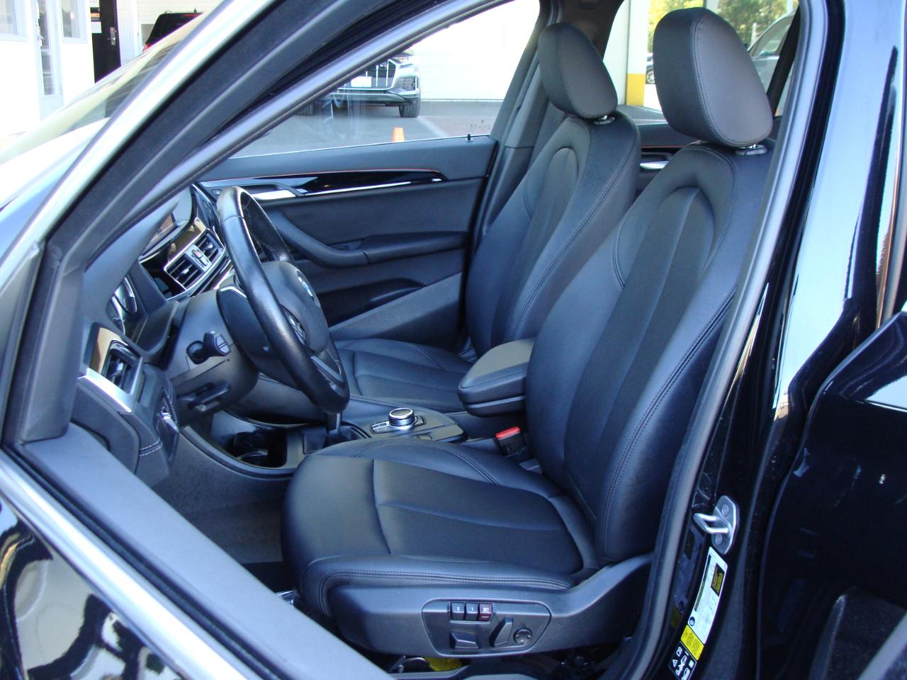 BMW X1 xDrive28i Sports Activity Vehicle 2022