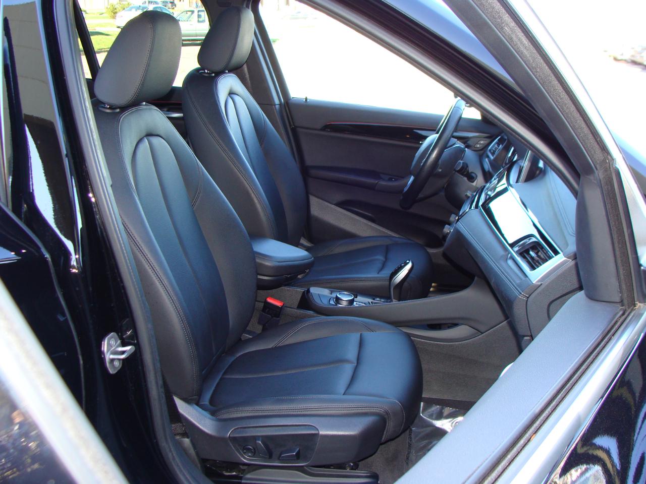 BMW X1 xDrive28i Sports Activity Vehicle 2022