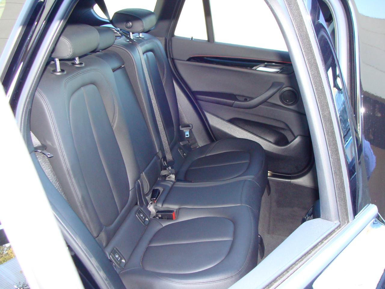 BMW X1 xDrive28i Sports Activity Vehicle 2022