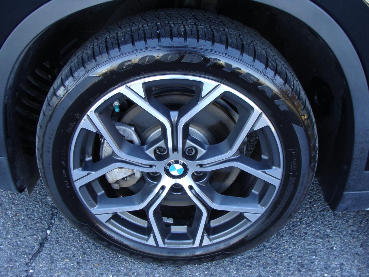 BMW X1 xDrive28i Sports Activity Vehicle 2022