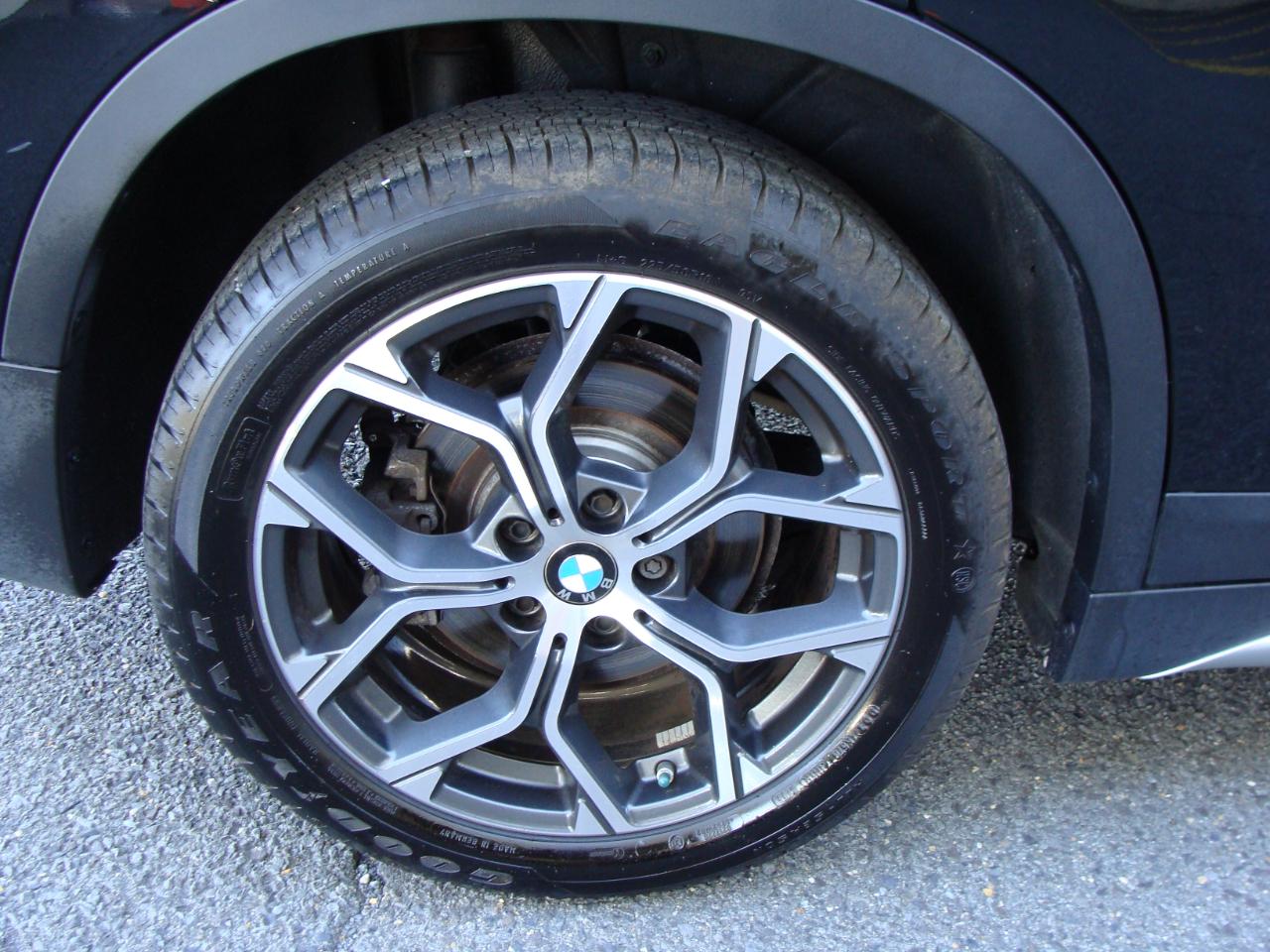BMW X1 xDrive28i Sports Activity Vehicle 2022