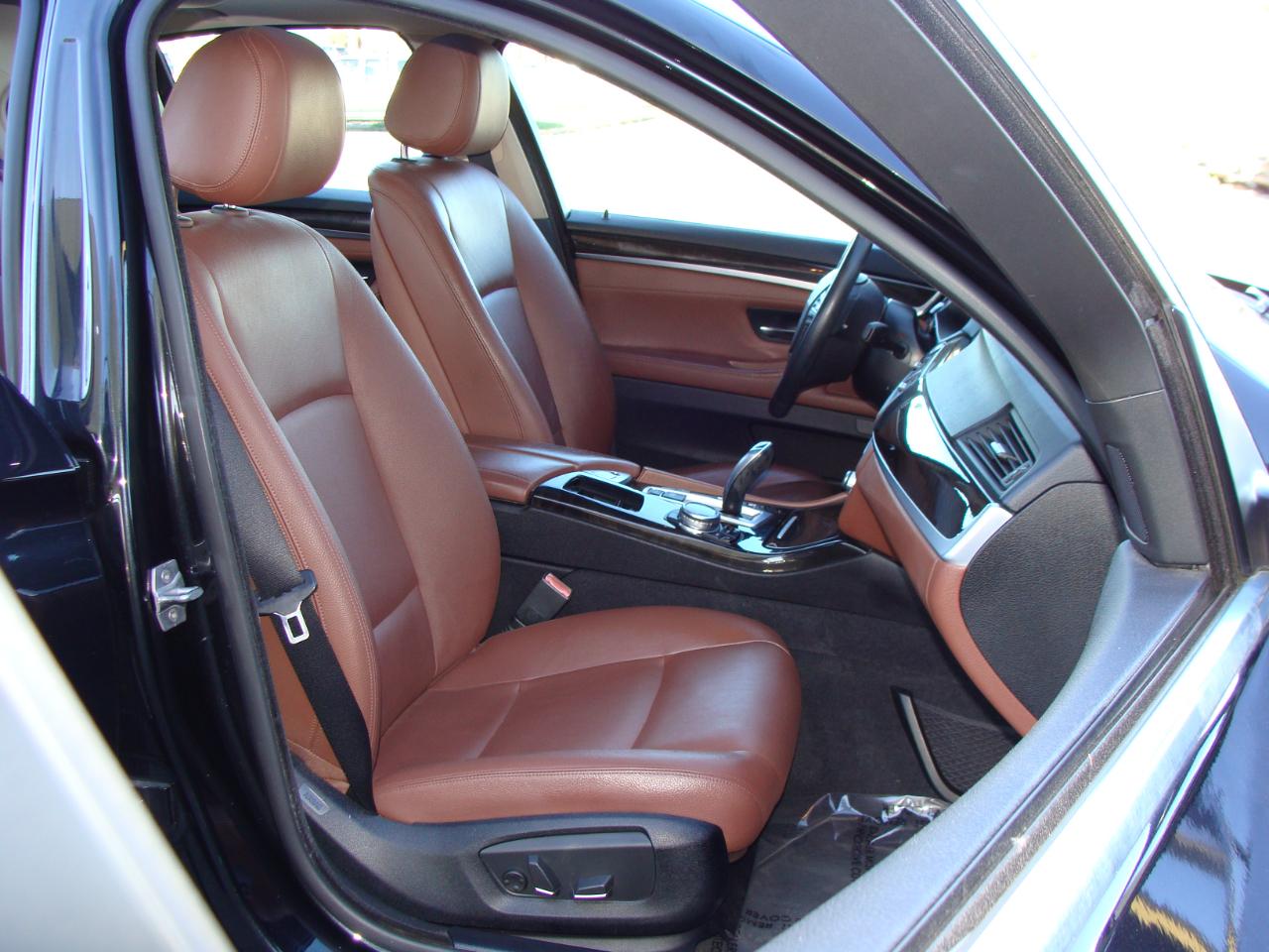 BMW 5 Series 4dr Sdn 535i xDrive AWD 2014
