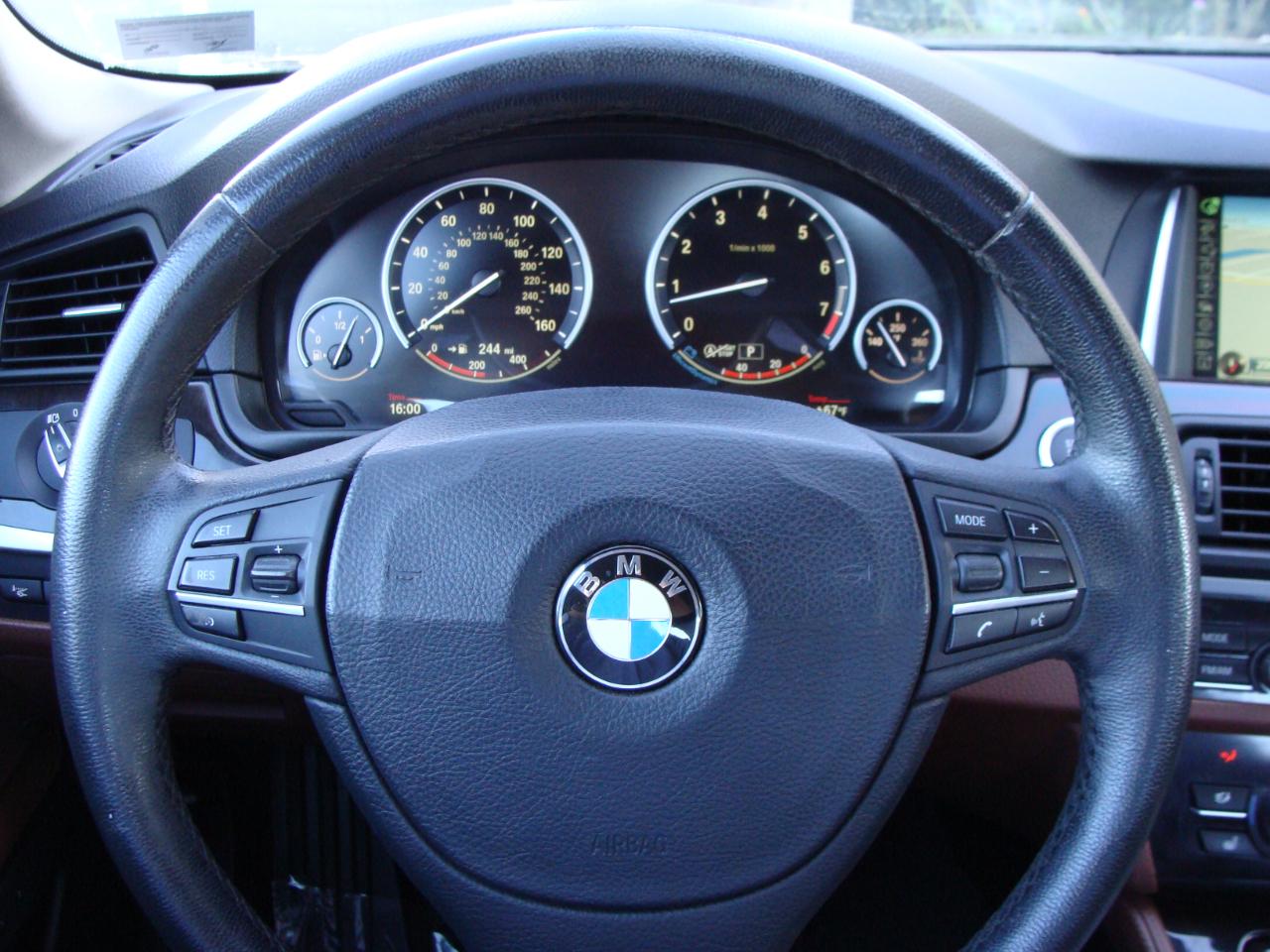 BMW 5 Series 4dr Sdn 535i xDrive AWD 2014
