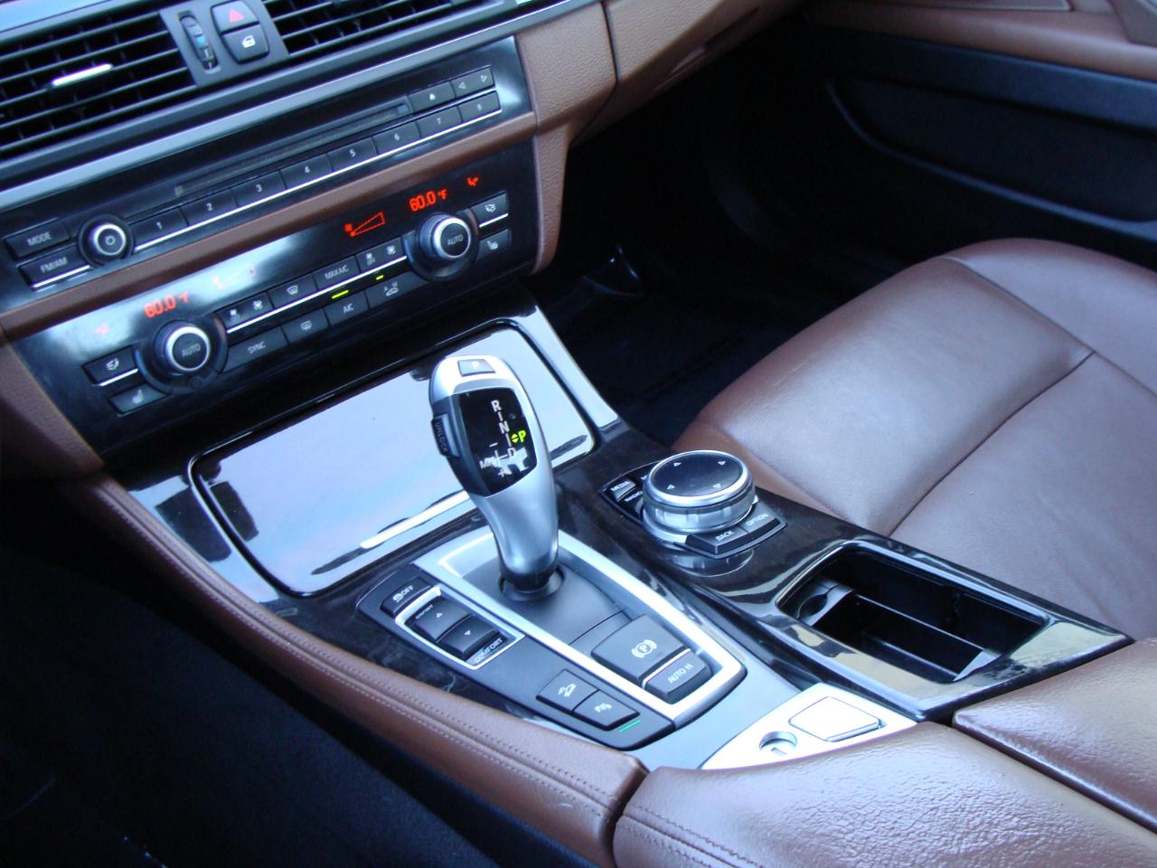 BMW 5 Series 4dr Sdn 535i xDrive AWD 2014