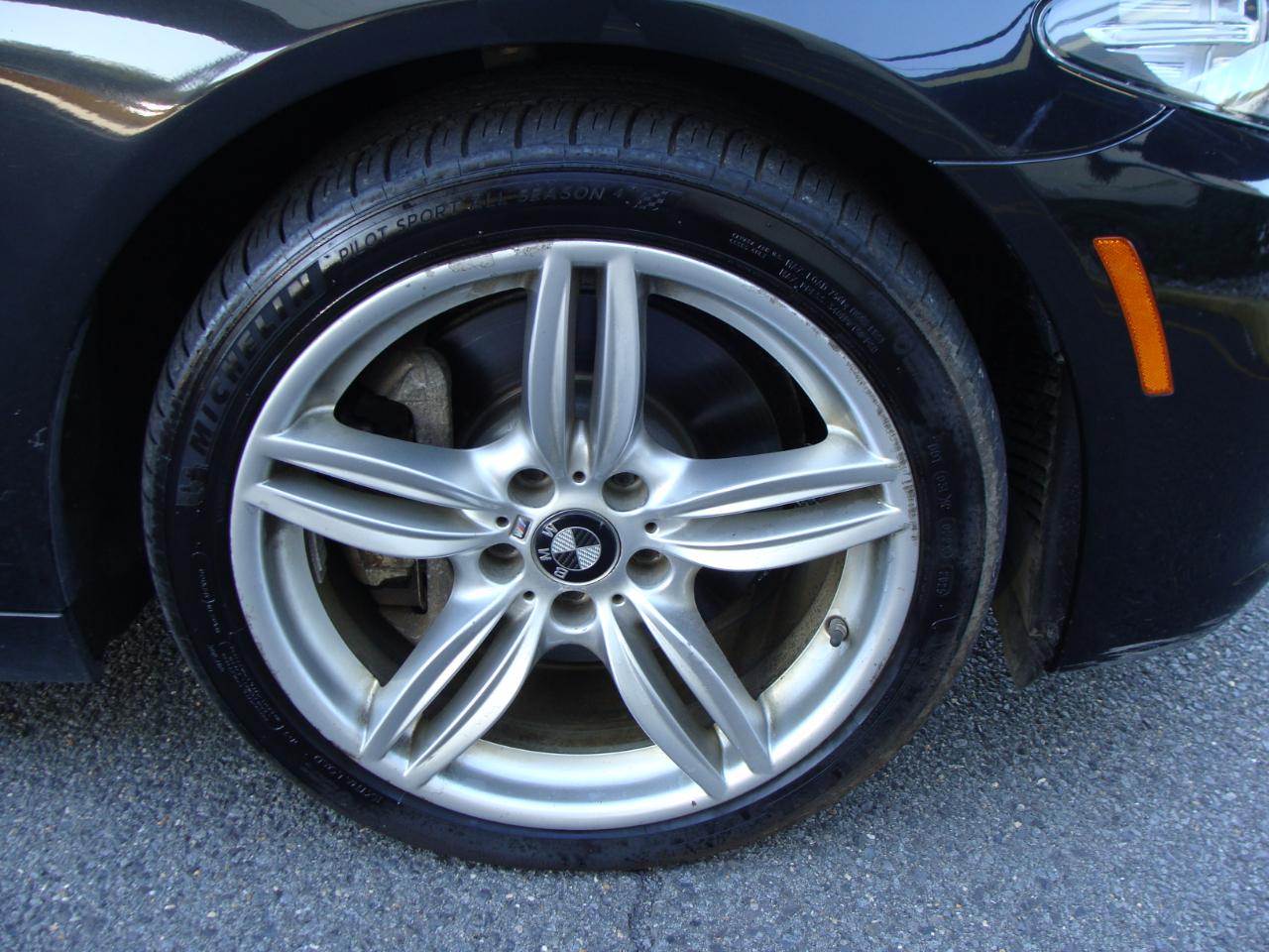 BMW 5 Series 4dr Sdn 535i xDrive AWD 2014