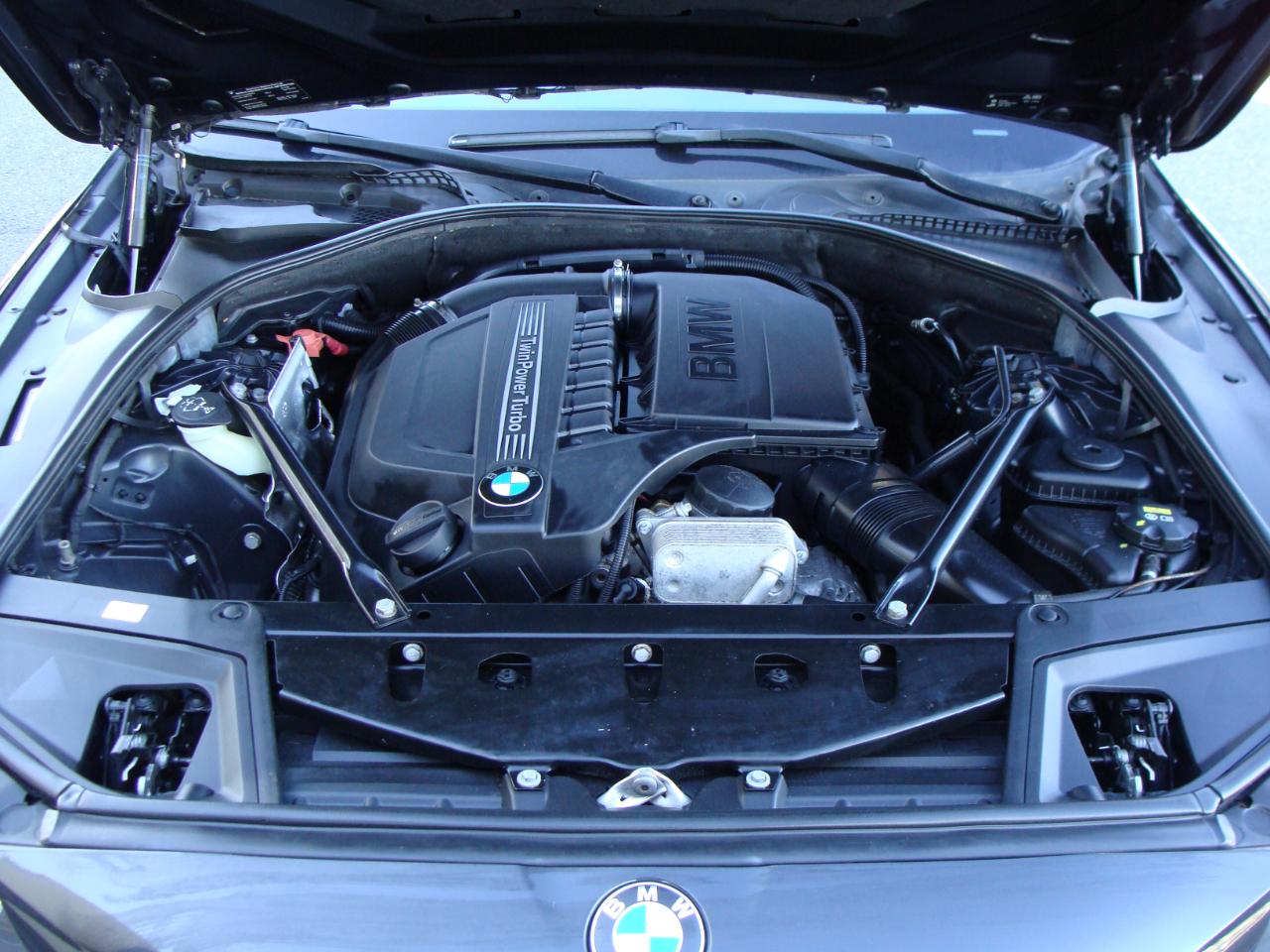 BMW 5 Series 4dr Sdn 535i xDrive AWD 2014